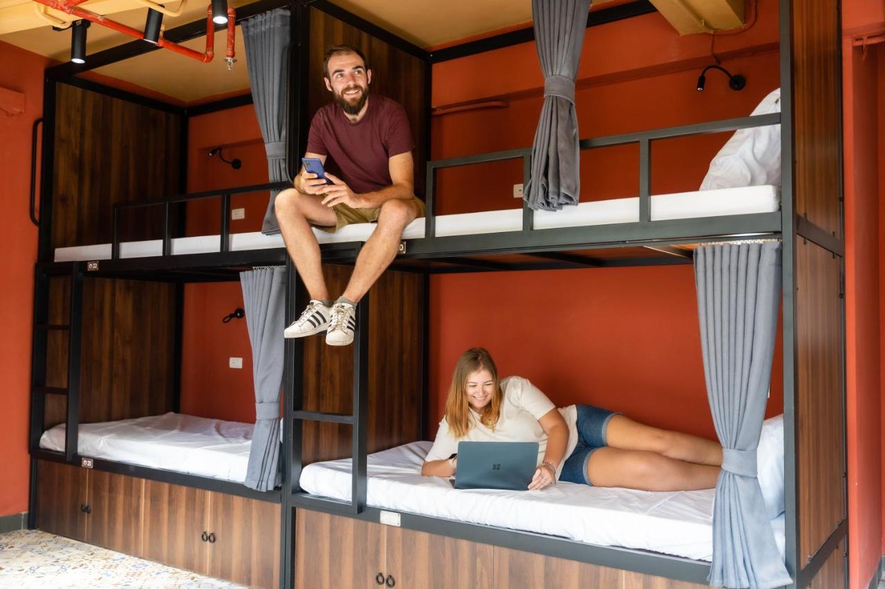Mad Monkey Hanoi Hostel Luaran gambar